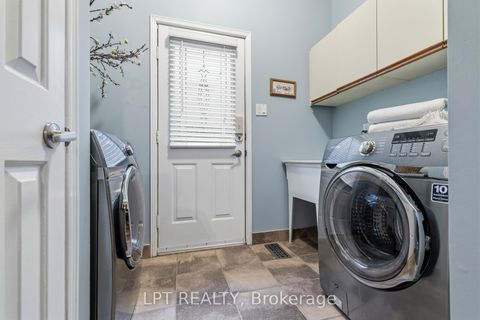 Photo 17 at 152 McCaffrey Road, Summerhill Estates, Newmarket