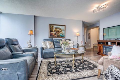 Photo 7 at 1506 - 330 Alton Towers Circle, Milliken, Toronto