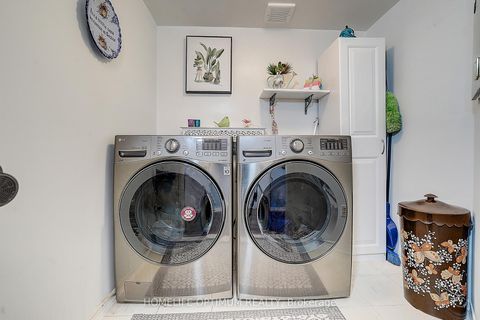 Photo 26 at 1506 - 330 Alton Towers Circle, Milliken, Toronto