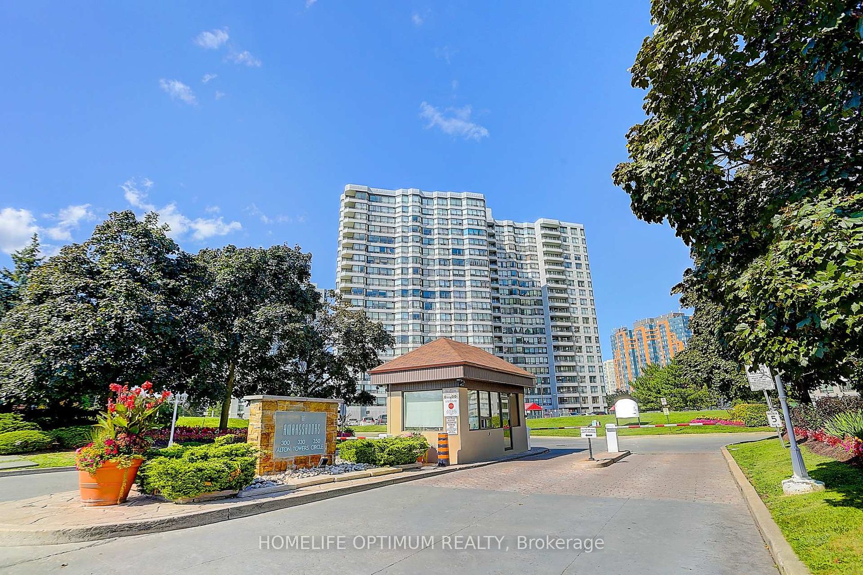 1506 - 330 Alton Towers Circle, Milliken, Toronto 