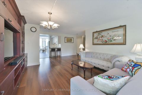 Photo 7 at 410 - 7250 Yonge Street, Yorkhill, Vaughan