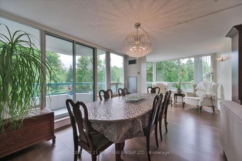 Photo 9 at 410 - 7250 Yonge Street, Yorkhill, Vaughan