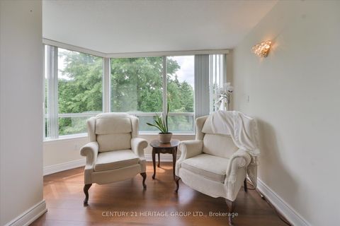 Photo 10 at 410 - 7250 Yonge Street, Yorkhill, Vaughan