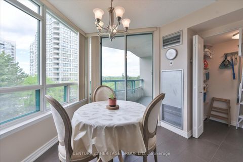 Photo 14 at 410 - 7250 Yonge Street, Yorkhill, Vaughan