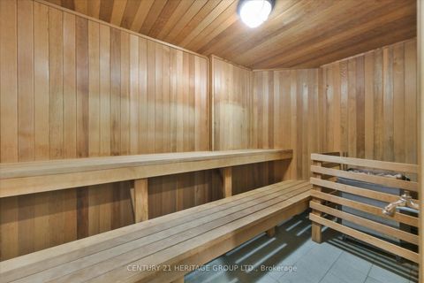 Photo 31 at 410 - 7250 Yonge Street, Yorkhill, Vaughan