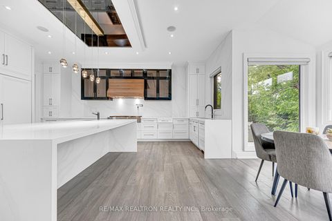 Photo 18 at 130 Pemberton Avenue, Newtonbrook East, Toronto