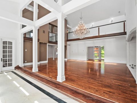 Photo 8 at 40 Old Colony Road, Windfields, Toronto