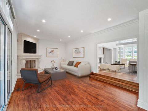 Photo 14 at 40 Old Colony Road, Windfields, Toronto