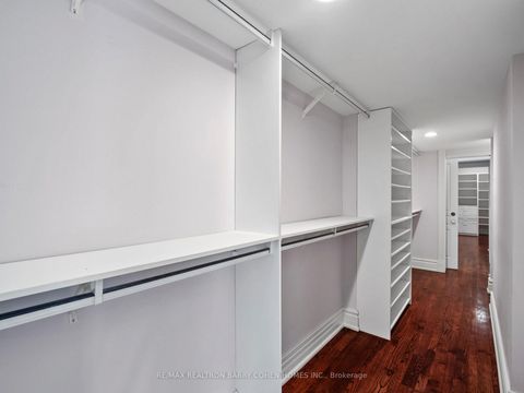 Photo 22 at 40 Old Colony Road, Windfields, Toronto
