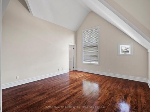 Photo 28 at 40 Old Colony Road, Windfields, Toronto