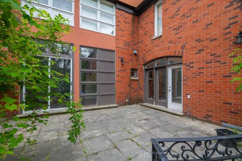 Photo 41 at 40 Old Colony Road, Windfields, Toronto