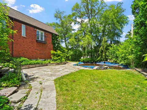 Photo 44 at 40 Old Colony Road, Windfields, Toronto