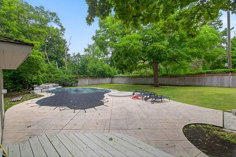 Photo 33 at 63 Gordon Road, Windfields, Toronto