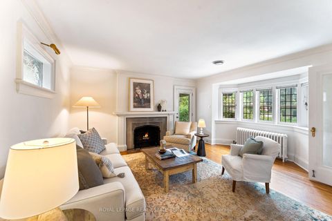 Photo 7 at 50 Brentwood Road S, Queensway, Toronto