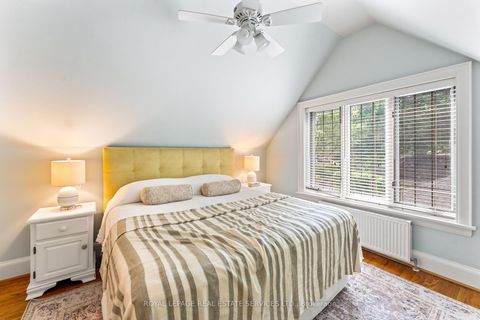 Photo 19 at 50 Brentwood Road S, Queensway, Toronto