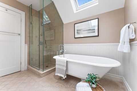 Photo 23 at 50 Brentwood Road S, Queensway, Toronto