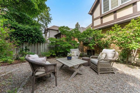 Photo 36 at 50 Brentwood Road S, Queensway, Toronto