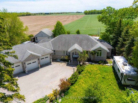 Photo 1 at 2569 Lockhart Road, Rural Innisfil, Innisfil