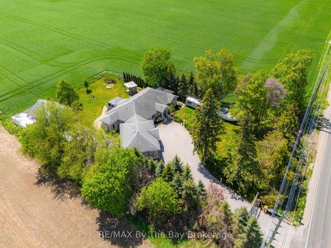Photo 2 at 2569 Lockhart Road, Rural Innisfil, Innisfil
