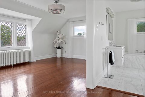 Photo 22 at 4009 Bloor Street W, City Centre West, Toronto