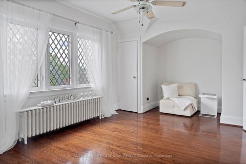 Photo 31 at 4009 Bloor Street W, City Centre West, Toronto