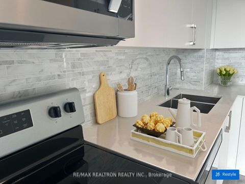 Photo 12 at 318 - 3220 Sheppard Avenue, Sullivan, Toronto
