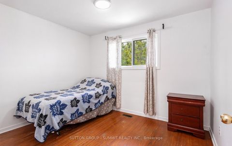 Photo 24 at 109 Elnathan Crescent, Humber Summit, Toronto