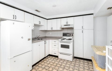 Photo 42 at 109 Elnathan Crescent, Humber Summit, Toronto
