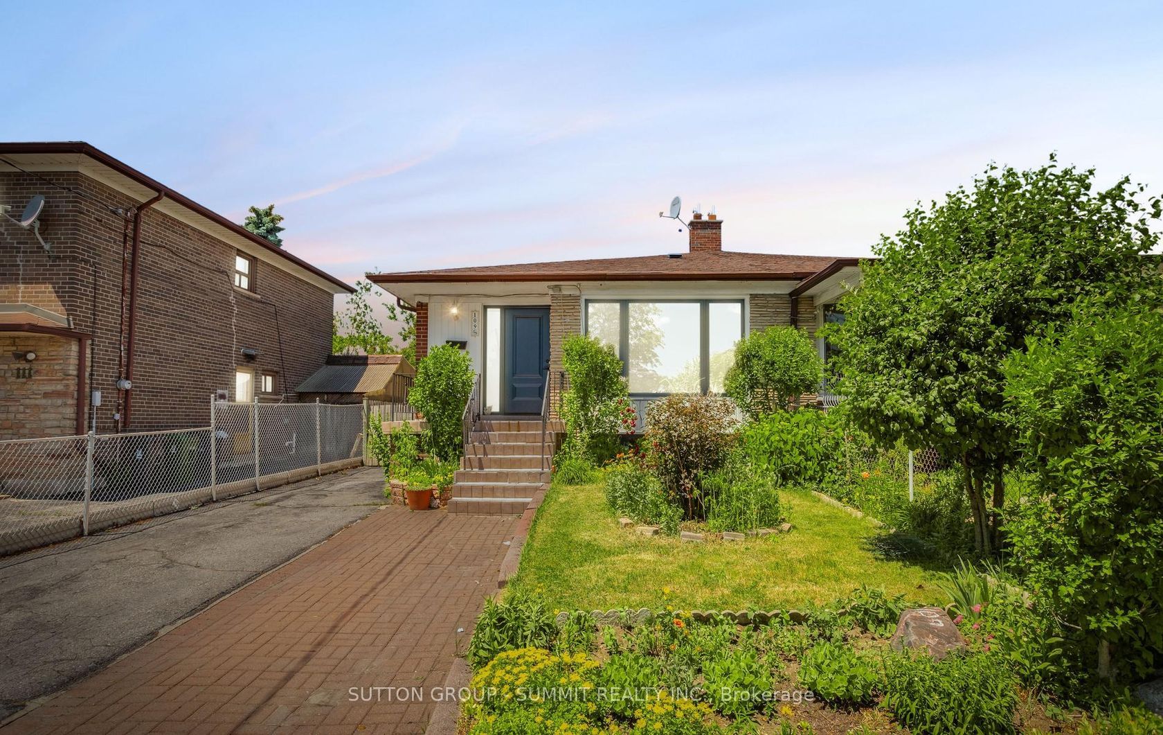 109 Elnathan Crescent, Humber Summit, Toronto 