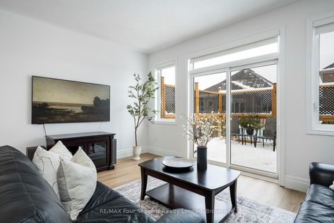 Photo 8 at 248 Duncan Street, Stayner, Clearview