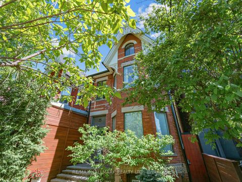 Photo 0 at 25 Grange Avenue, Chinatown, Toronto