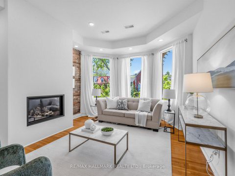 Photo 21 at 25 Grange Avenue, Chinatown, Toronto