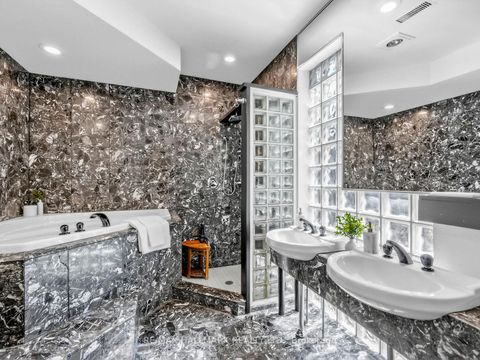 Photo 25 at 25 Grange Avenue, Chinatown, Toronto