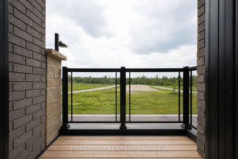 Photo 10 at 34 Spry Lane, Shore, Barrie