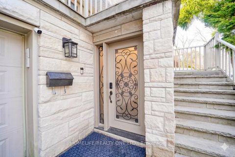 Photo 5 at 31 Bearwood Drive, Humber Valley, Toronto