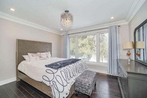 Photo 18 at 31 Bearwood Drive, Humber Valley, Toronto