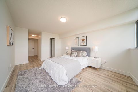 Photo 13 at 1901 - 3151 Bridletowne Circle, L'Amoreaux, Toronto