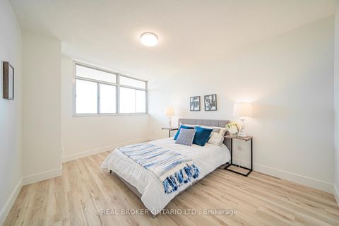 Photo 18 at 1901 - 3151 Bridletowne Circle, L'Amoreaux, Toronto