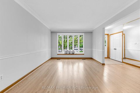 Photo 9 at 21 Halbadier Place, City Centre West, Toronto