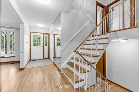 Photo 18 at 21 Halbadier Place, City Centre West, Toronto