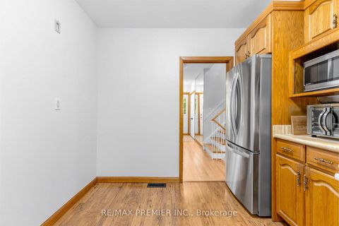 Photo 22 at 21 Halbadier Place, City Centre West, Toronto