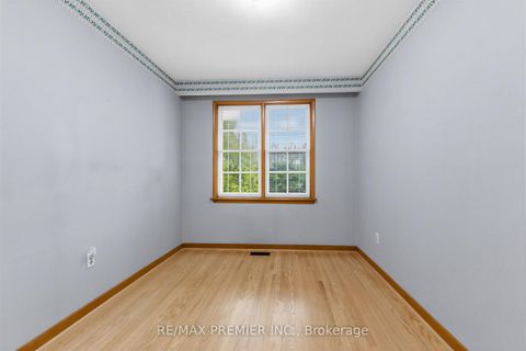 Photo 24 at 21 Halbadier Place, City Centre West, Toronto