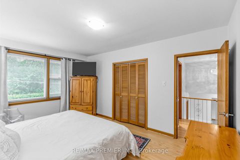 Photo 33 at 21 Halbadier Place, City Centre West, Toronto
