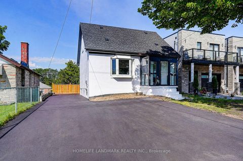 Photo 1 at 572 Pharmacy Avenue, Birchmount, Toronto