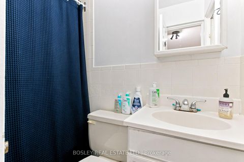 Photo 10 at 567 Ontario Street N, South St. James Town, Toronto