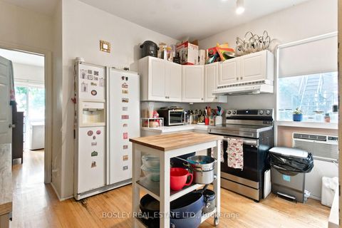 Photo 12 at 567 Ontario Street N, South St. James Town, Toronto