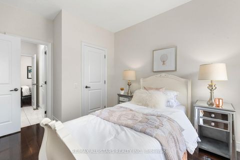 Photo 26 at 1113B Islington Avenue, Queensway, Toronto