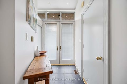 Photo 3 at 44 Castlefield Avenue, Eglinton, Toronto