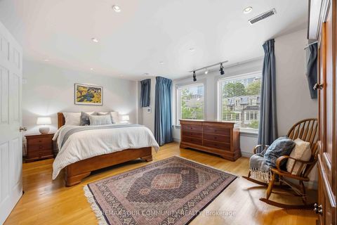 Photo 17 at 44 Castlefield Avenue, Eglinton, Toronto