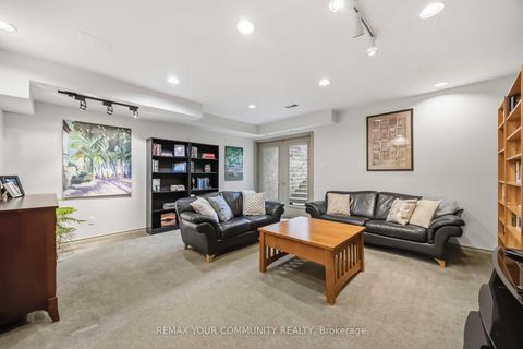 Photo 23 at 44 Castlefield Avenue, Eglinton, Toronto